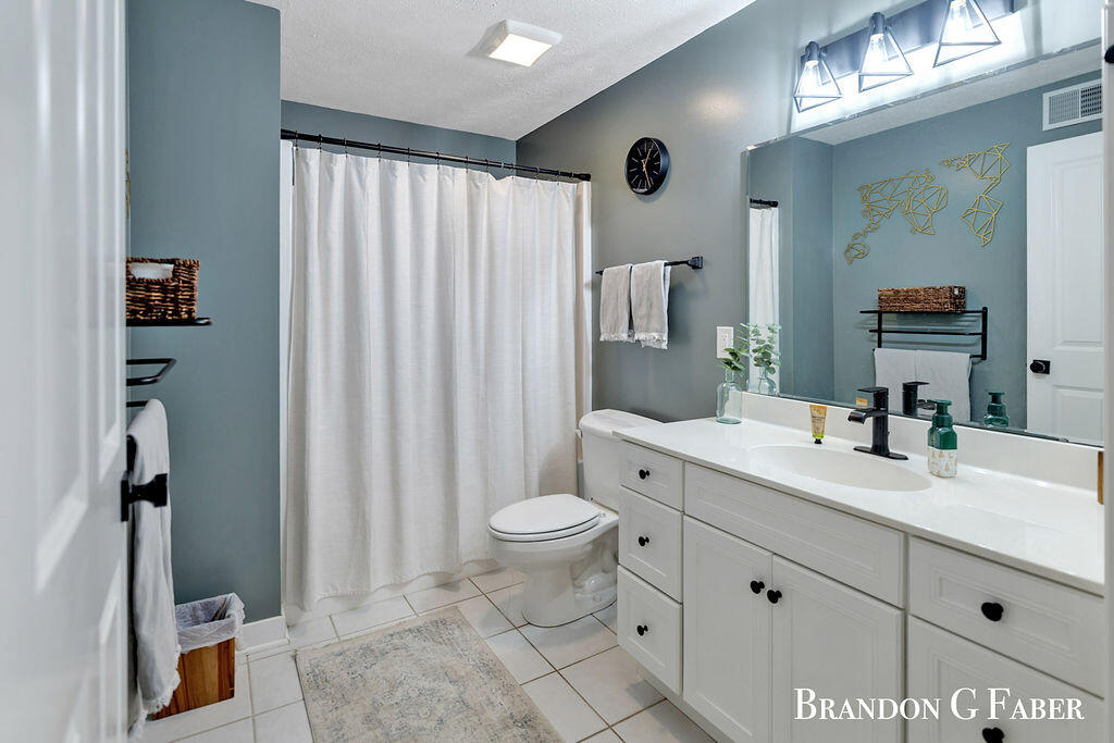 7349 Clearview Drive