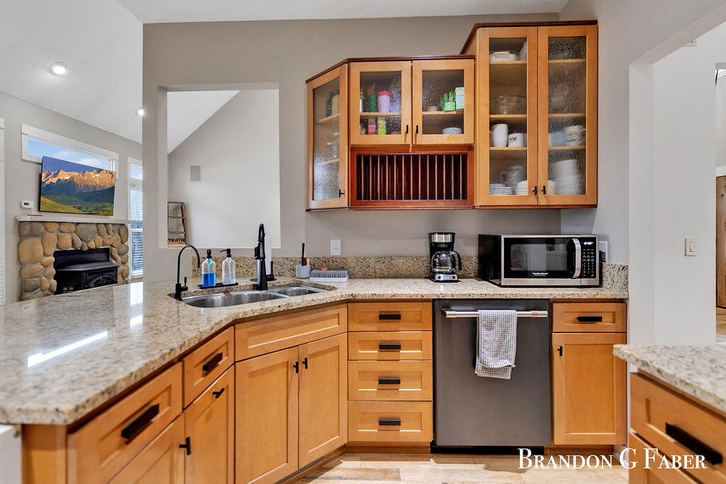 7349 Clearview Drive