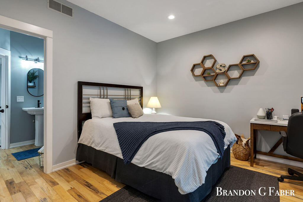 7349 Clearview Drive