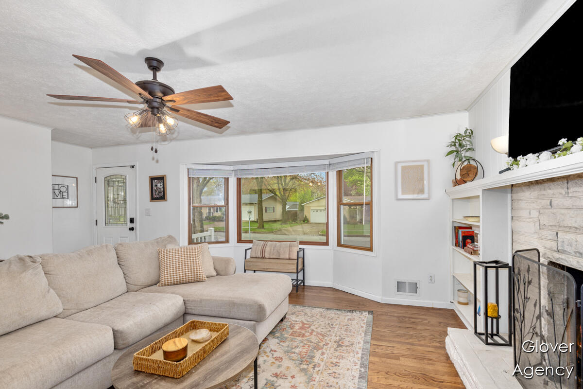 200 Edison Park Avenue NW