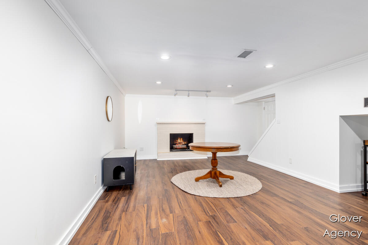 200 Edison Park Avenue NW