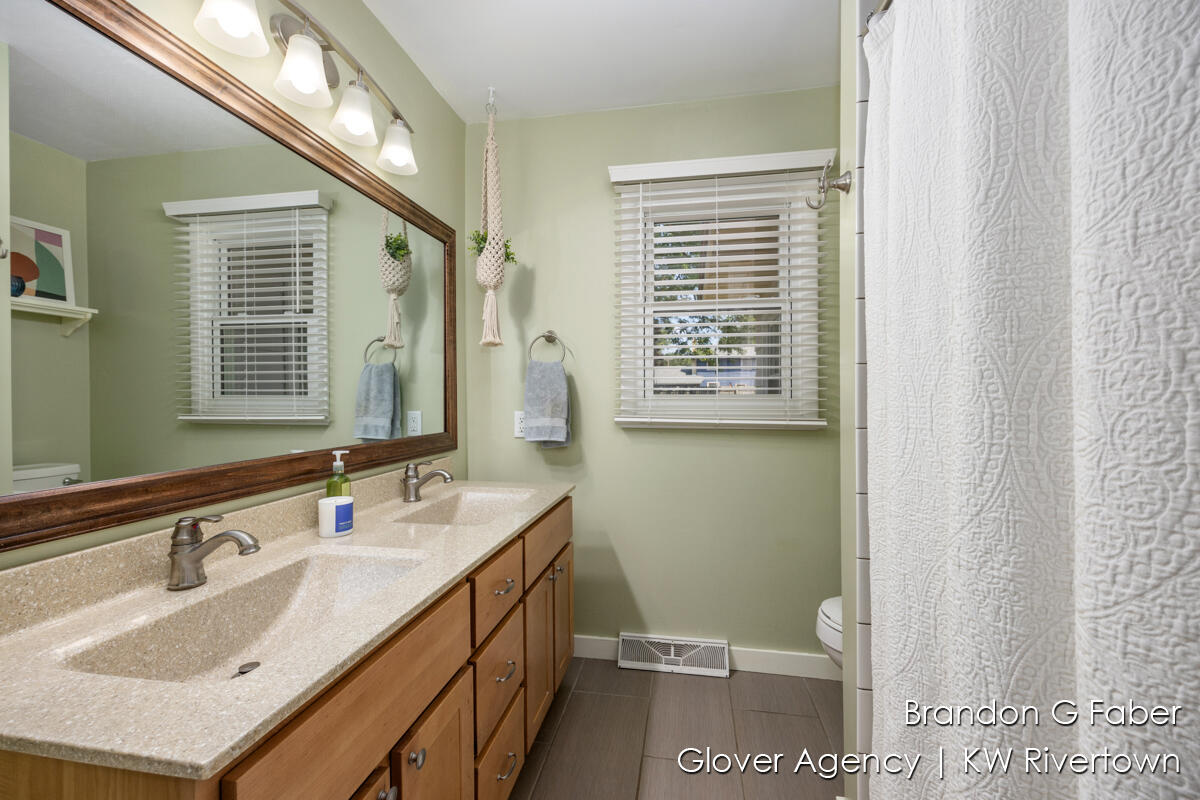 3395 Thistle Dhu Street NE