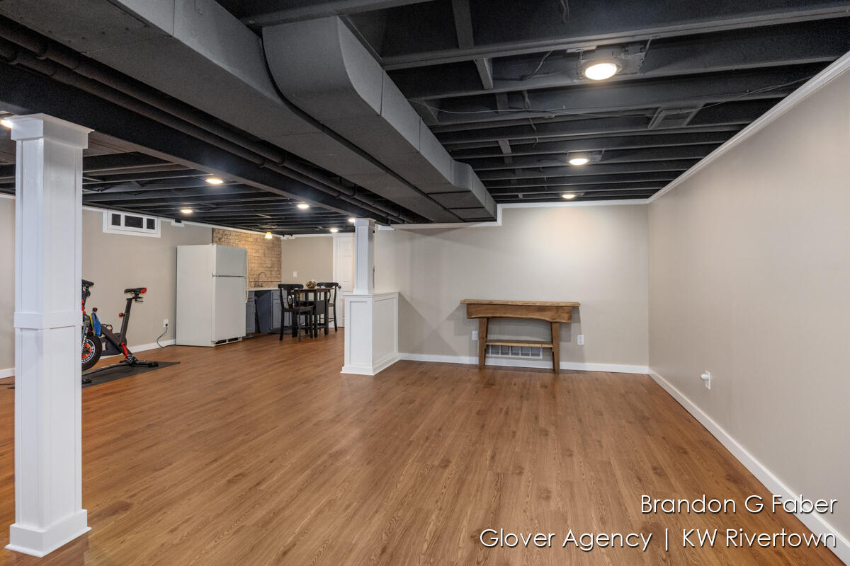 3395 Thistle Dhu Street NE