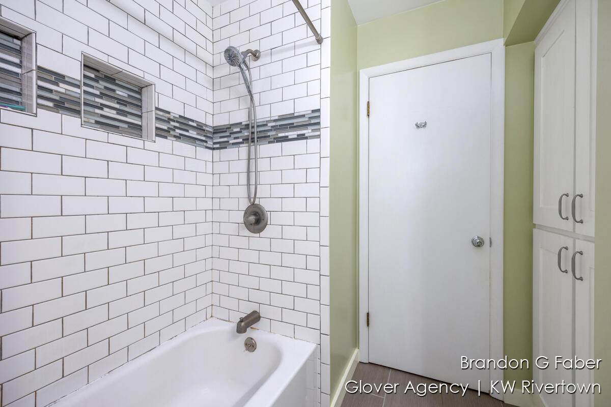 3395 Thistle Dhu Street NE