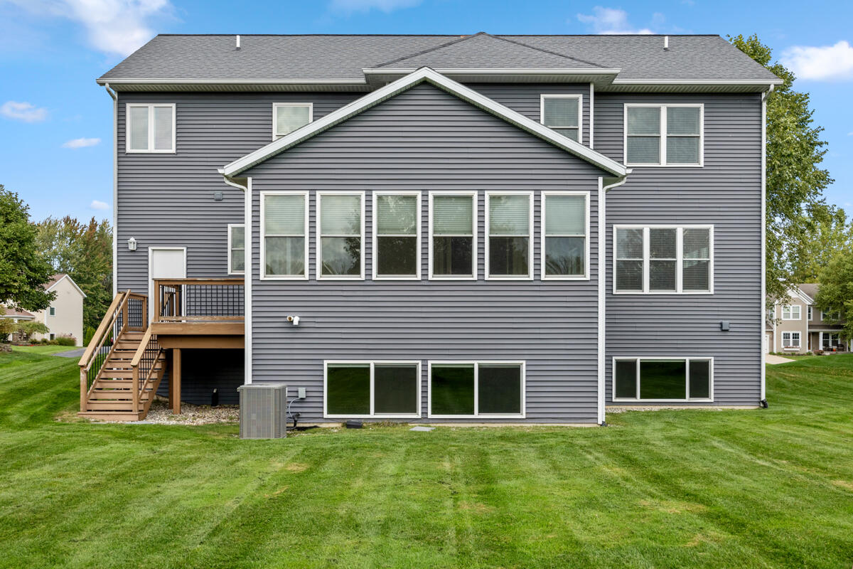 1752 Springwind Drive SW