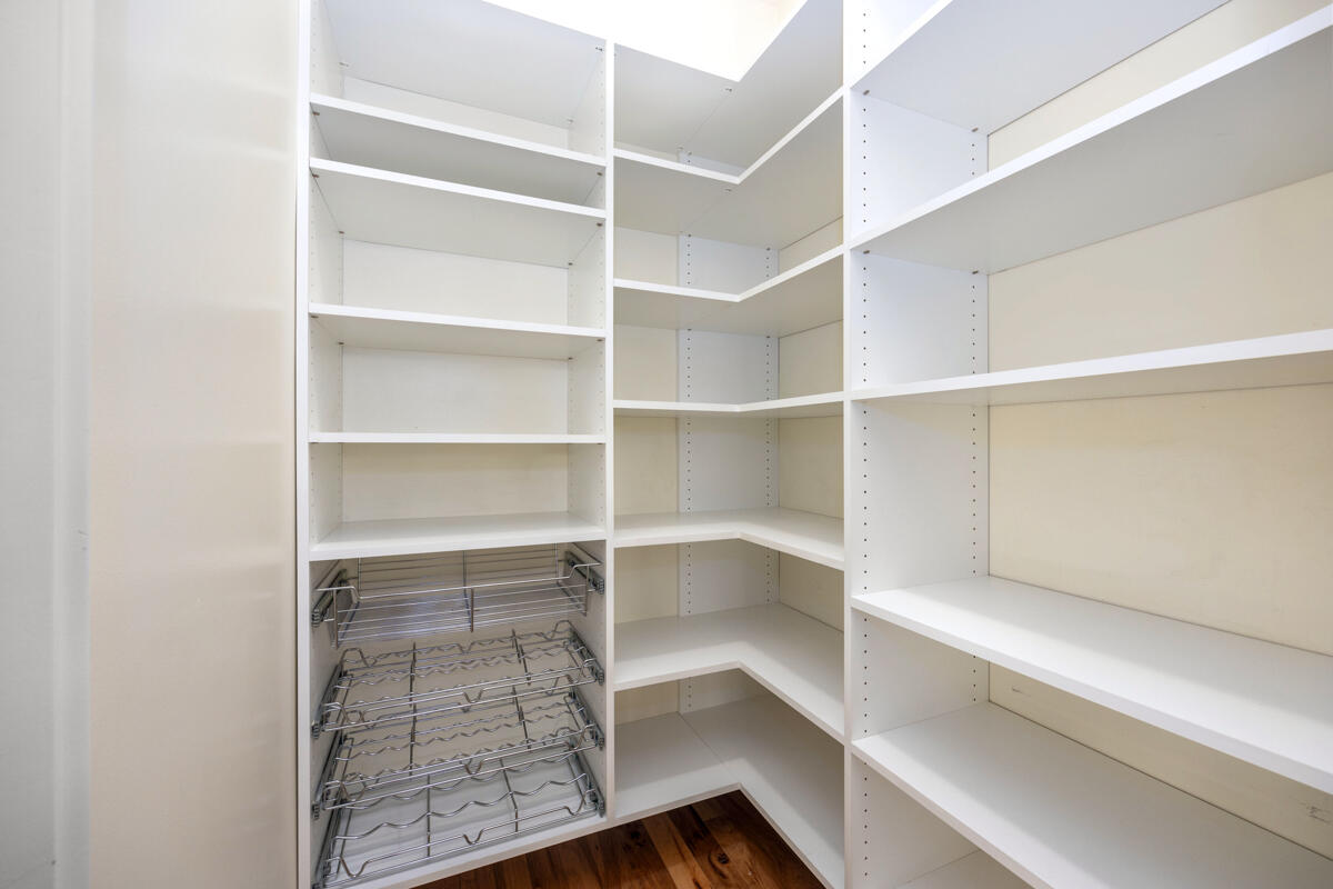 1752 Springwind Drive SW