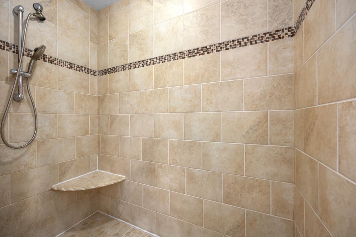 1752 Springwind Drive SW