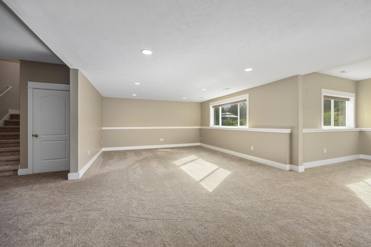 1752 Springwind Drive SW