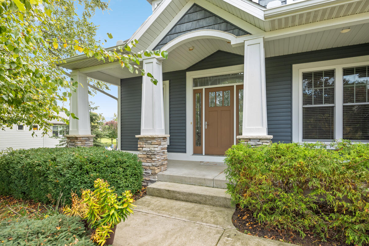 1752 Springwind Drive SW