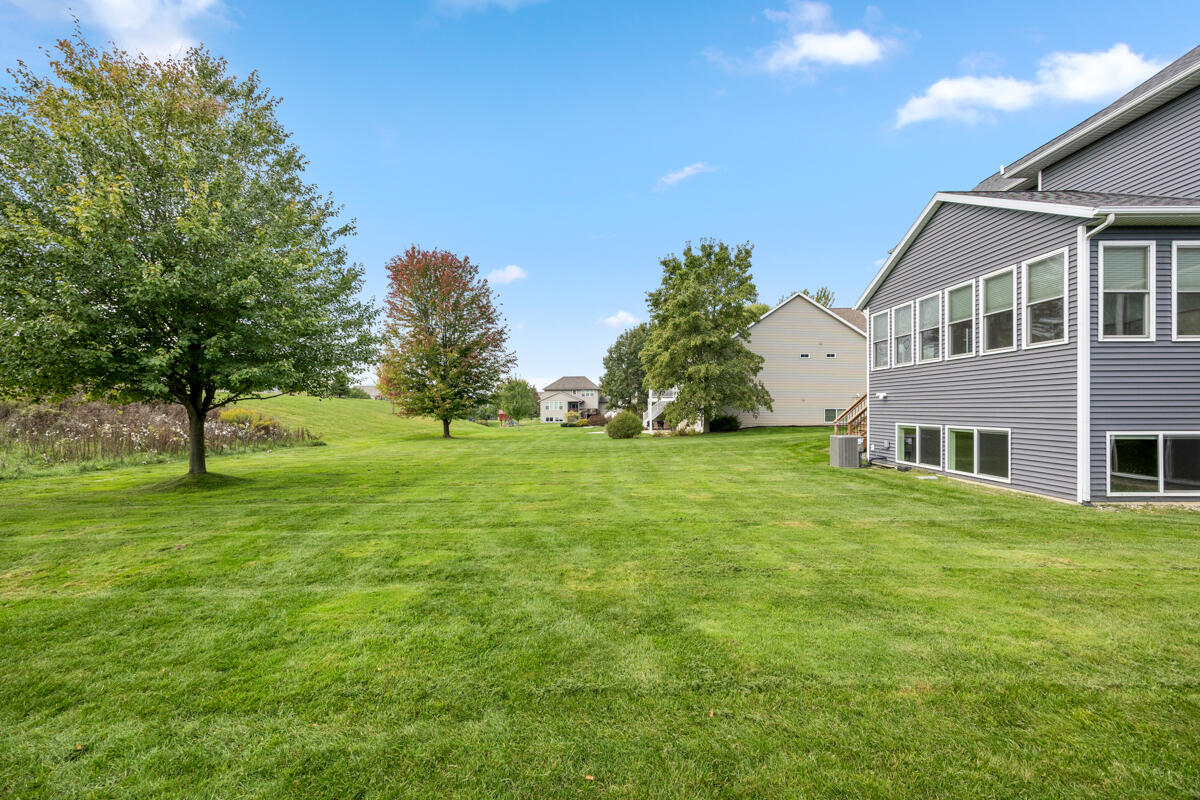 1752 Springwind Drive SW