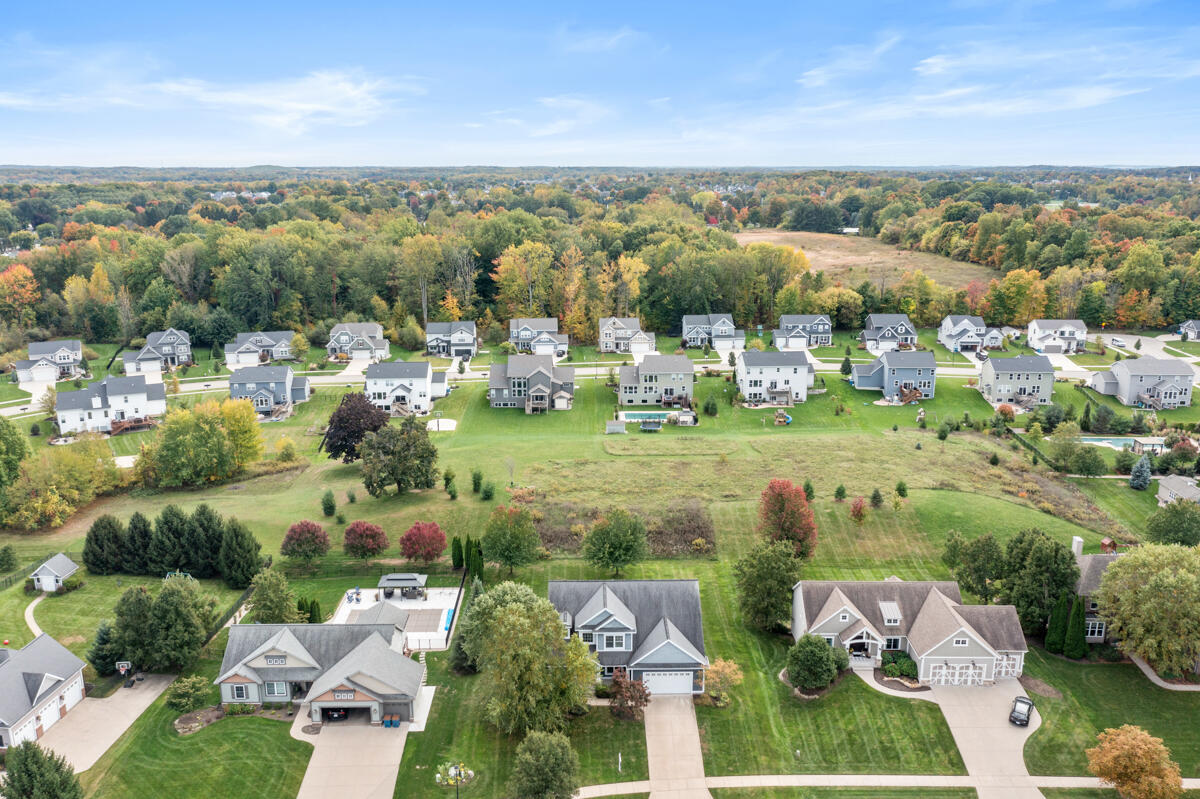 1752 Springwind Drive SW