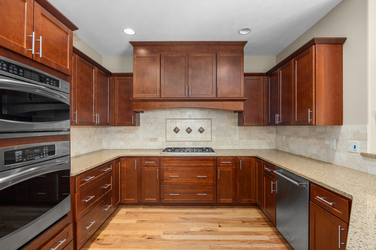 1752 Springwind Drive SW