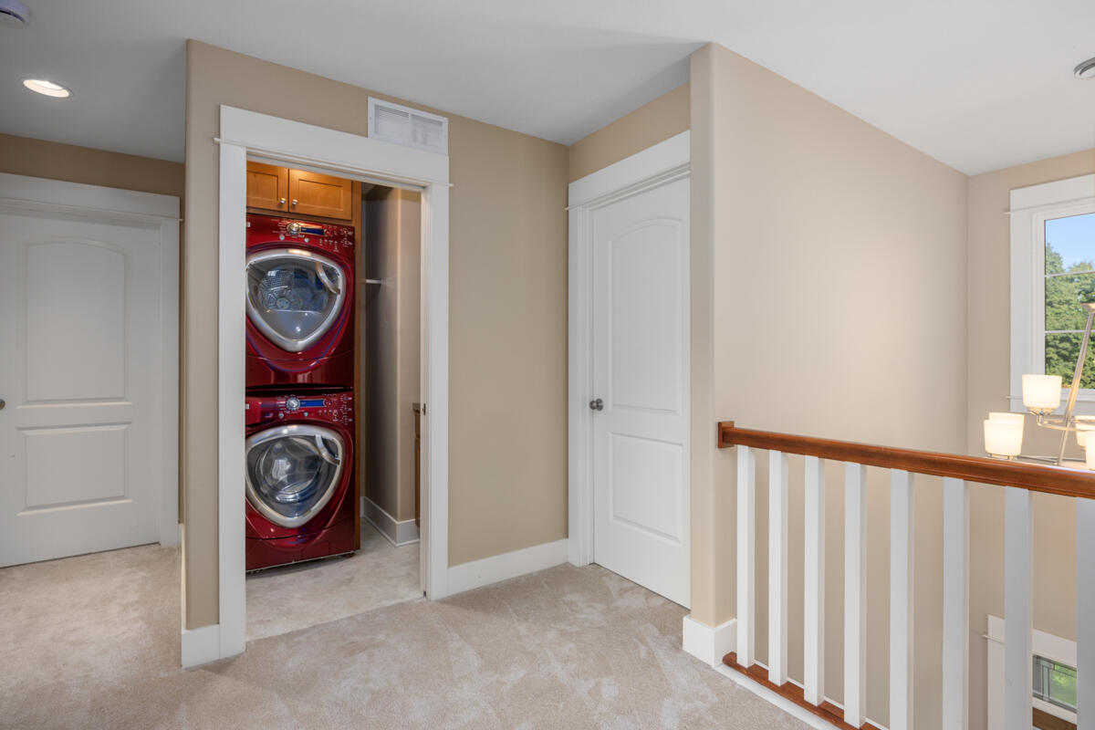 1752 Springwind Drive SW