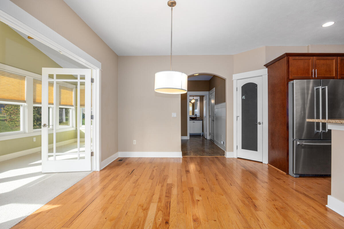 1752 Springwind Drive SW