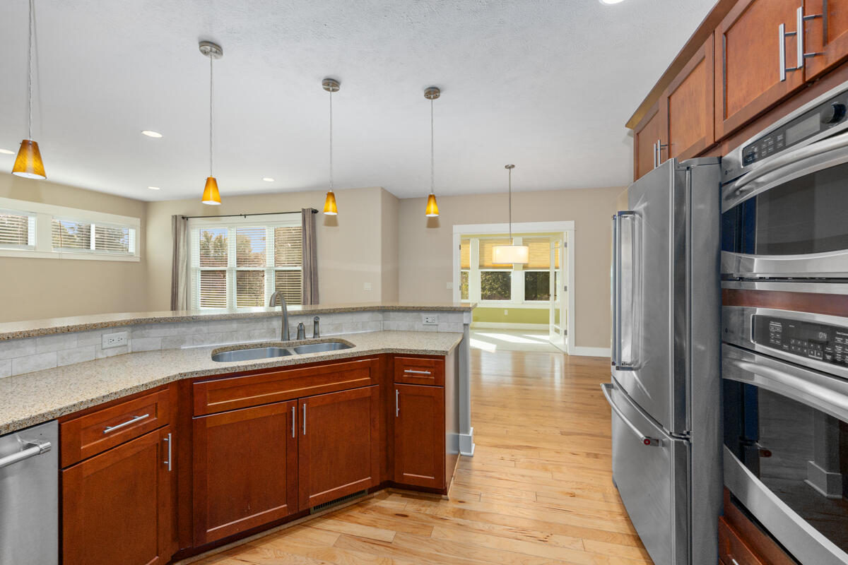 1752 Springwind Drive SW