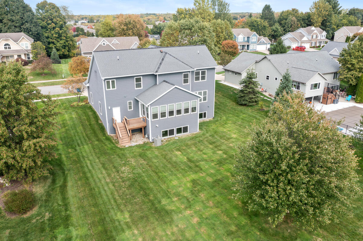 1752 Springwind Drive SW