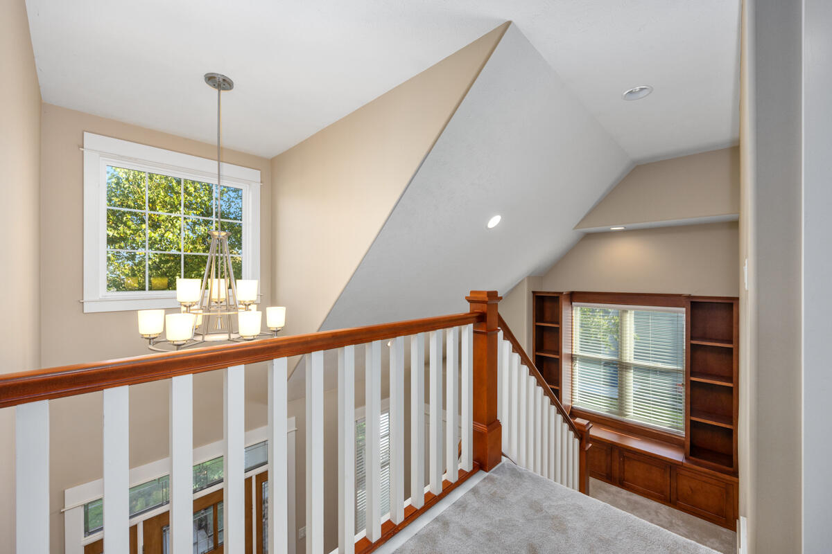 1752 Springwind Drive SW