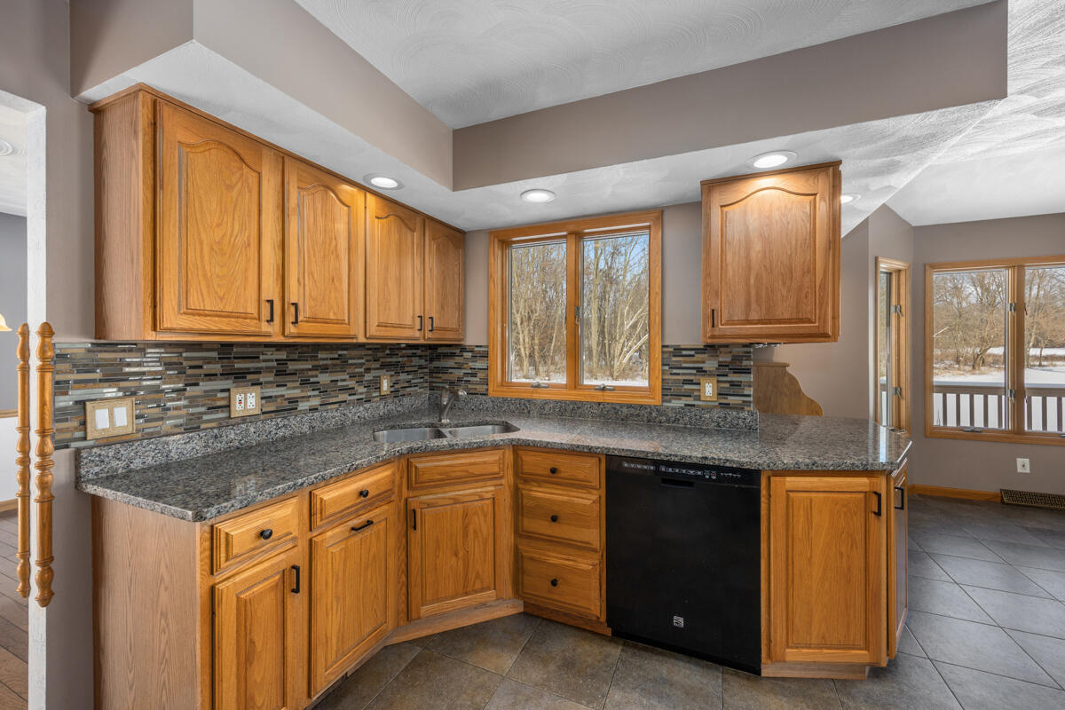 6185 Willow Run Drive