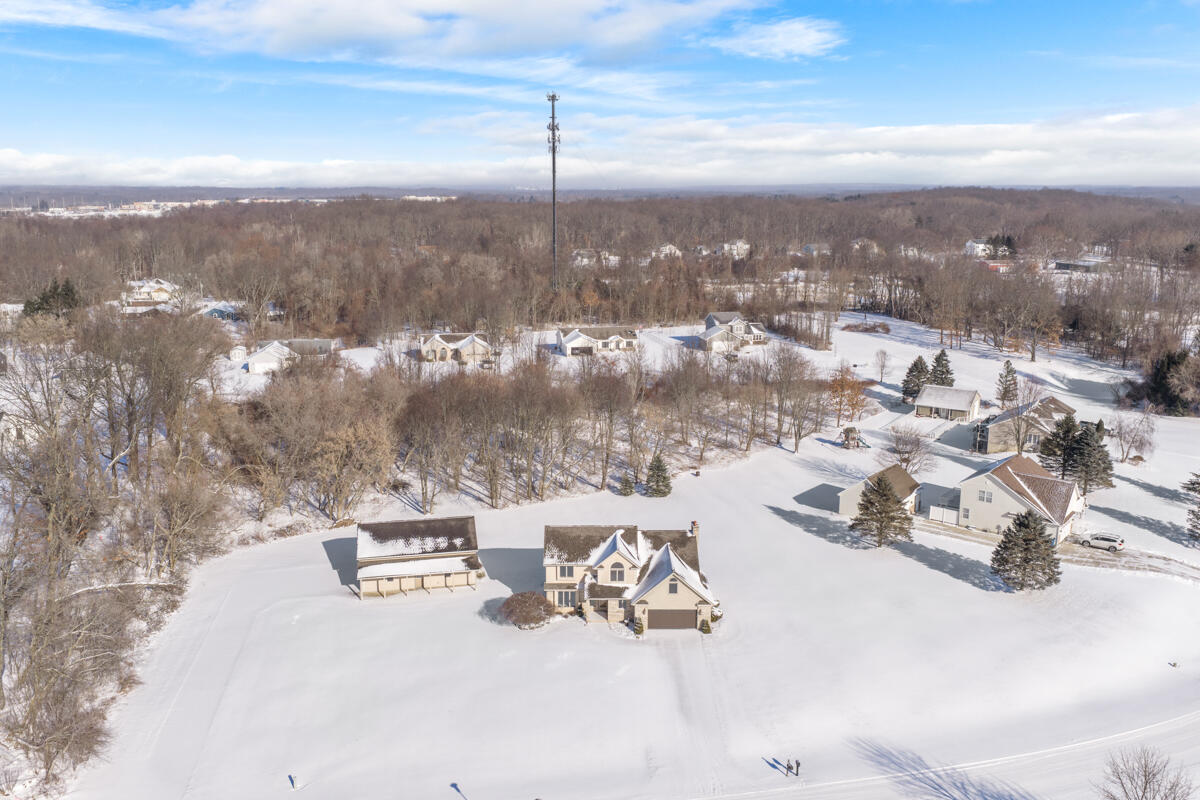 6185 Willow Run Drive