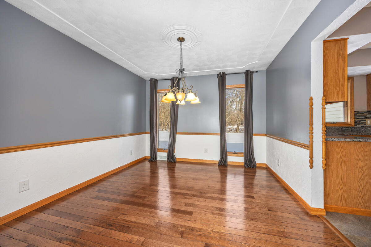 6185 Willow Run Drive