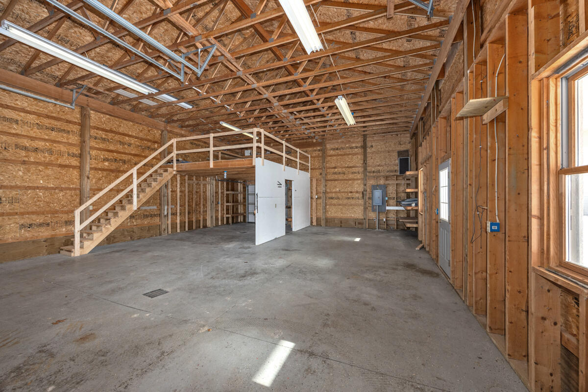 6185 Willow Run Drive