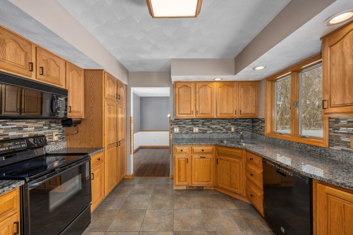 6185 Willow Run Drive