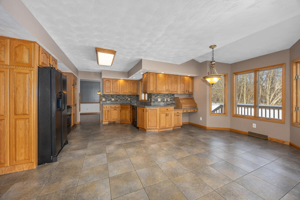 6185 Willow Run Drive