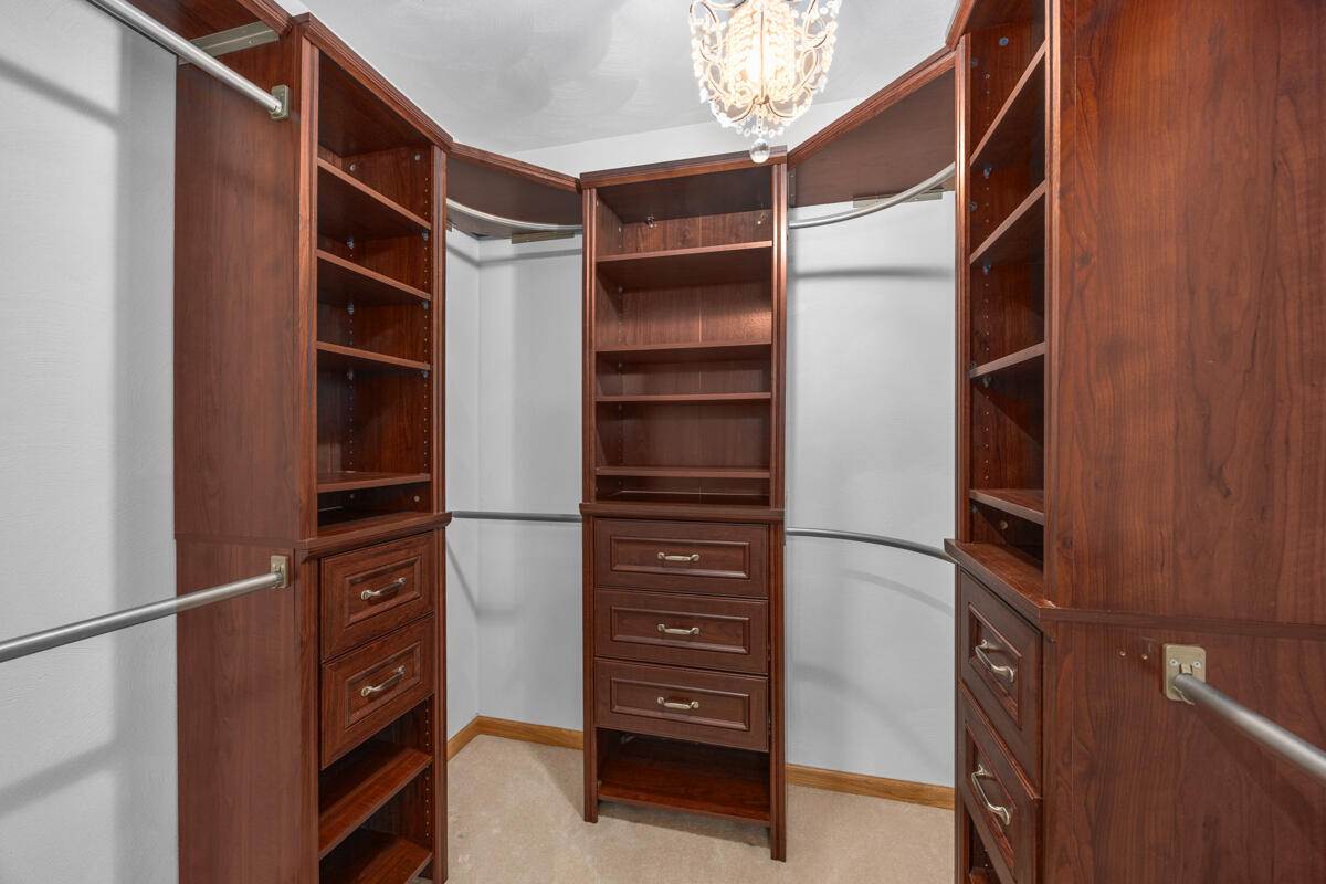 6185 Willow Run Drive