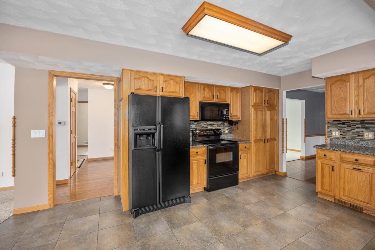 6185 Willow Run Drive