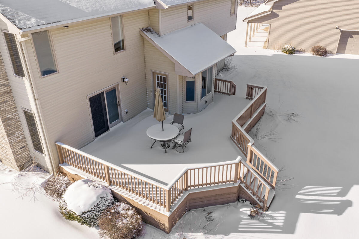 6185 Willow Run Drive