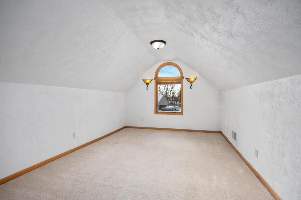 6185 Willow Run Drive