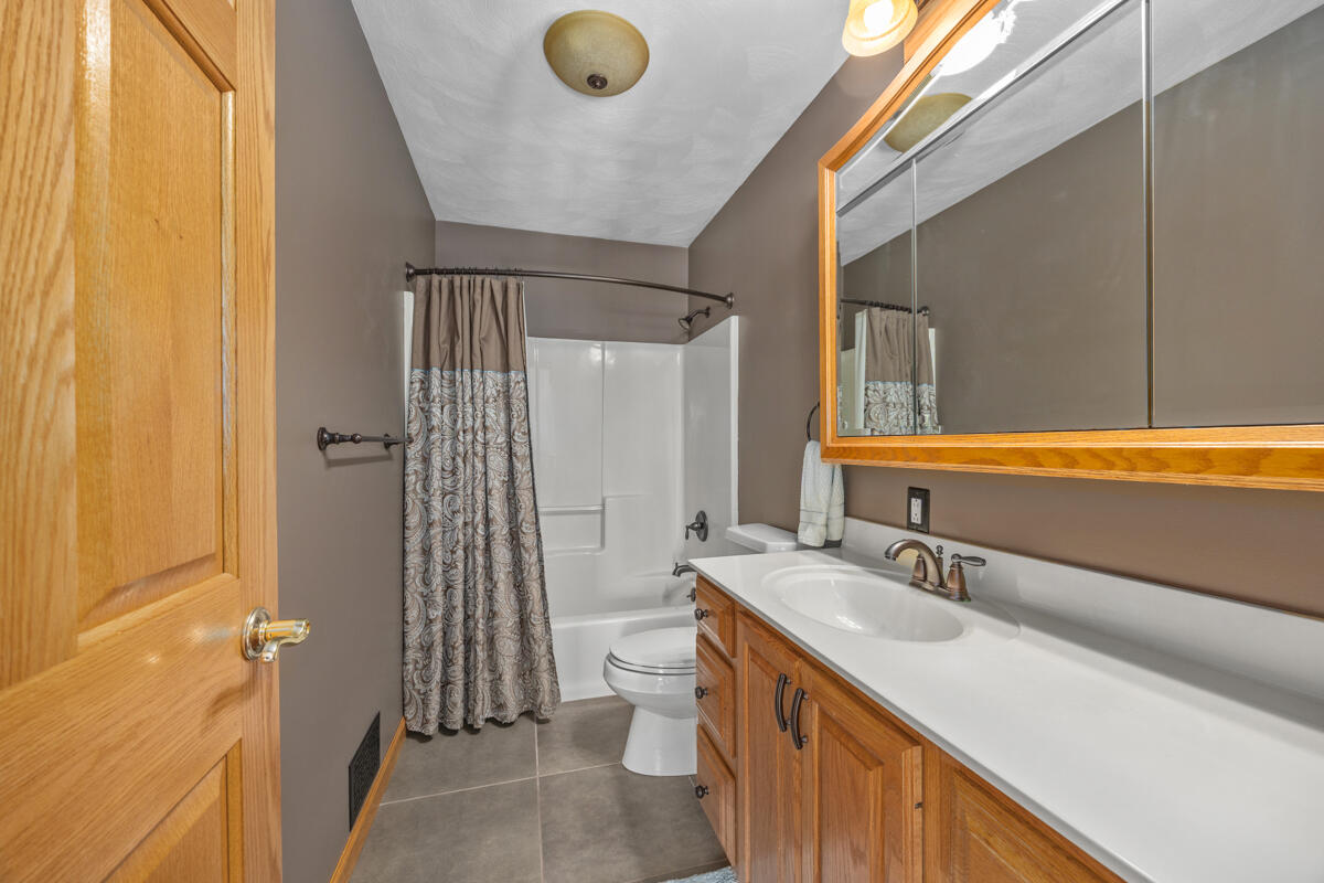 6185 Willow Run Drive