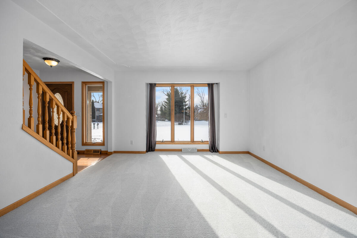 6185 Willow Run Drive