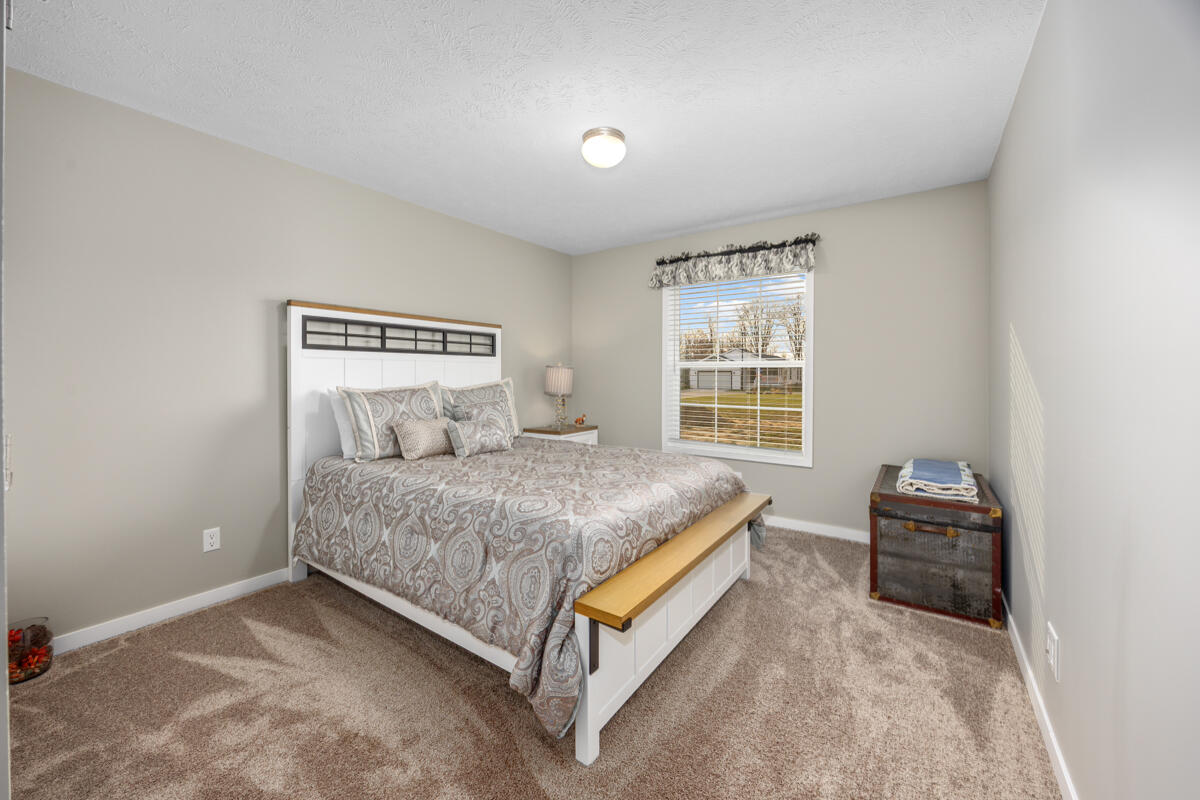 5221 Hollow Lane 170