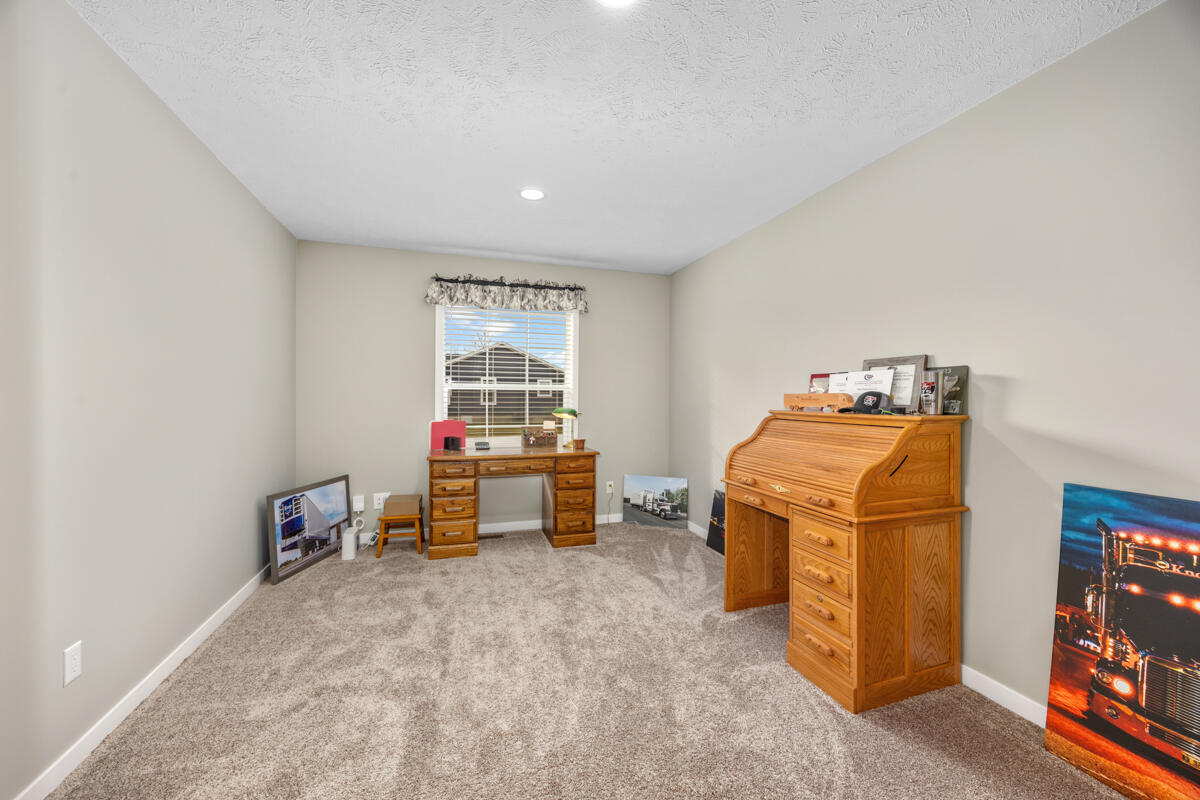 5221 Hollow Lane 170