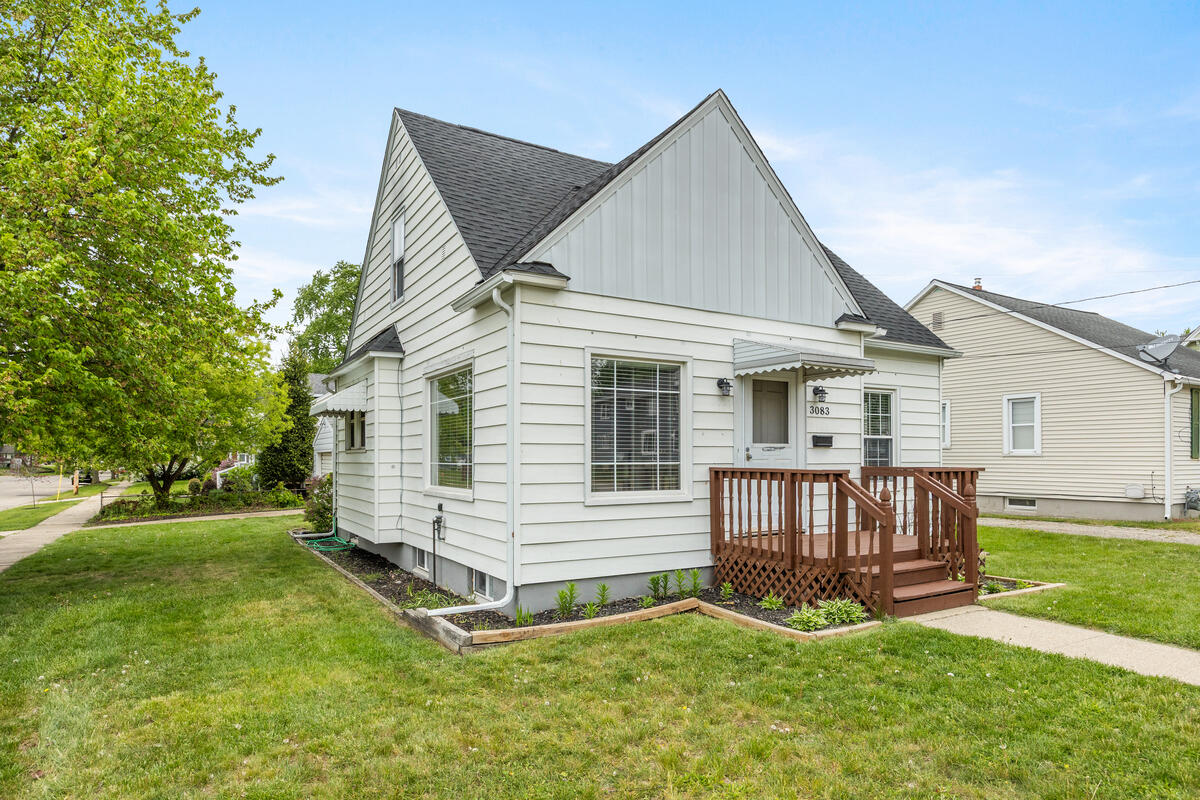 3083 Barrett Avenue SW