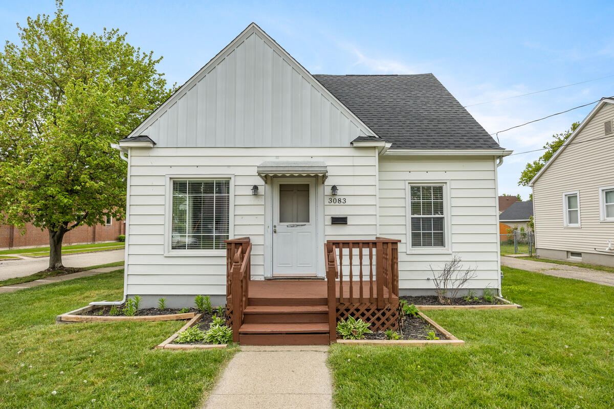 3083 Barrett Avenue SW