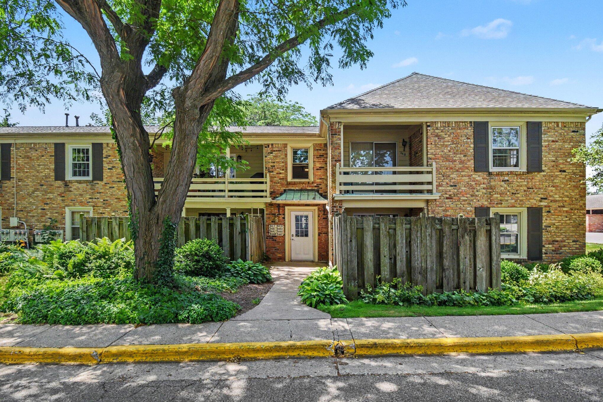2421 Abbington Drive SE 30