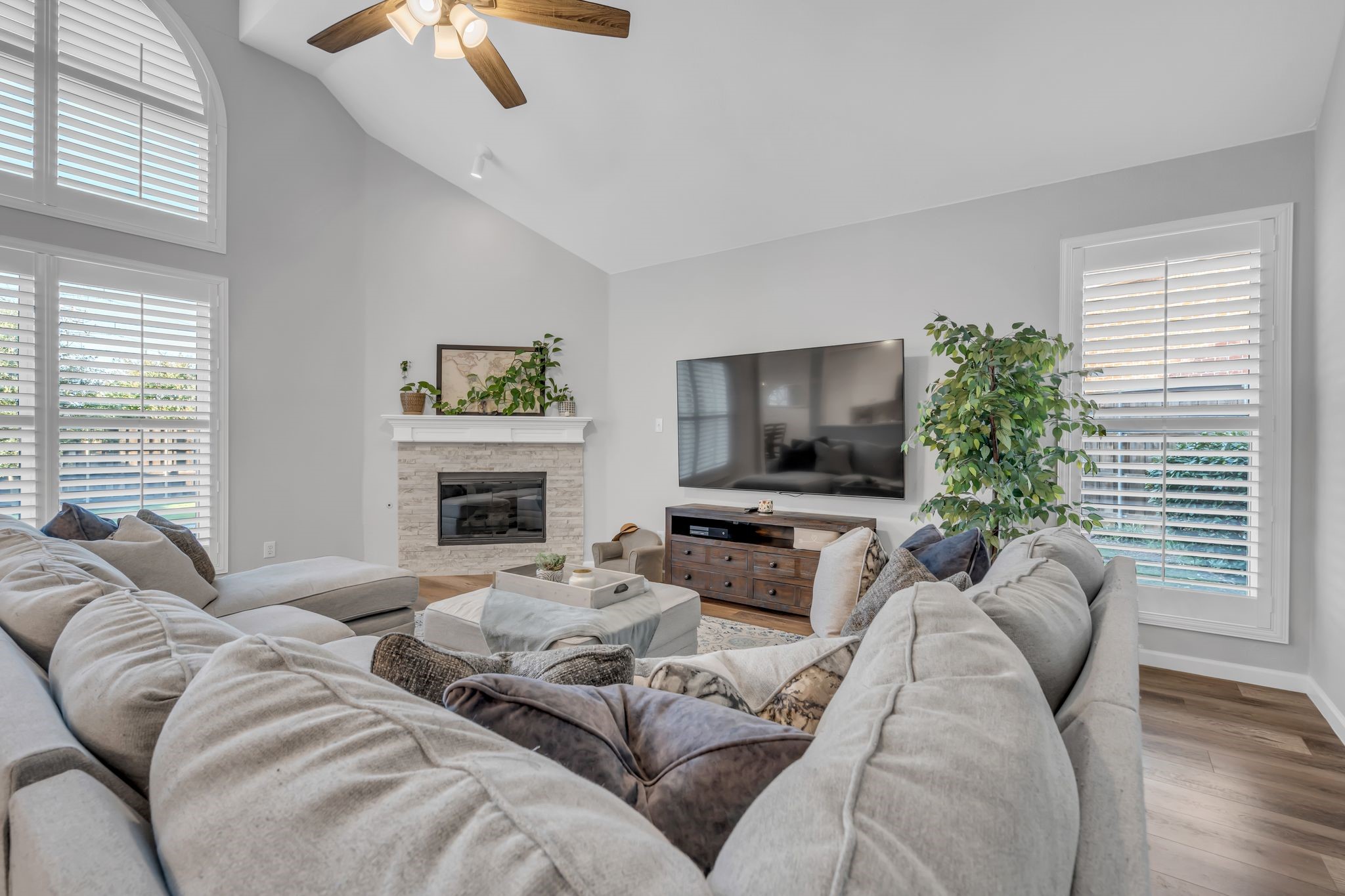 1456 Hollow Ridge Drive