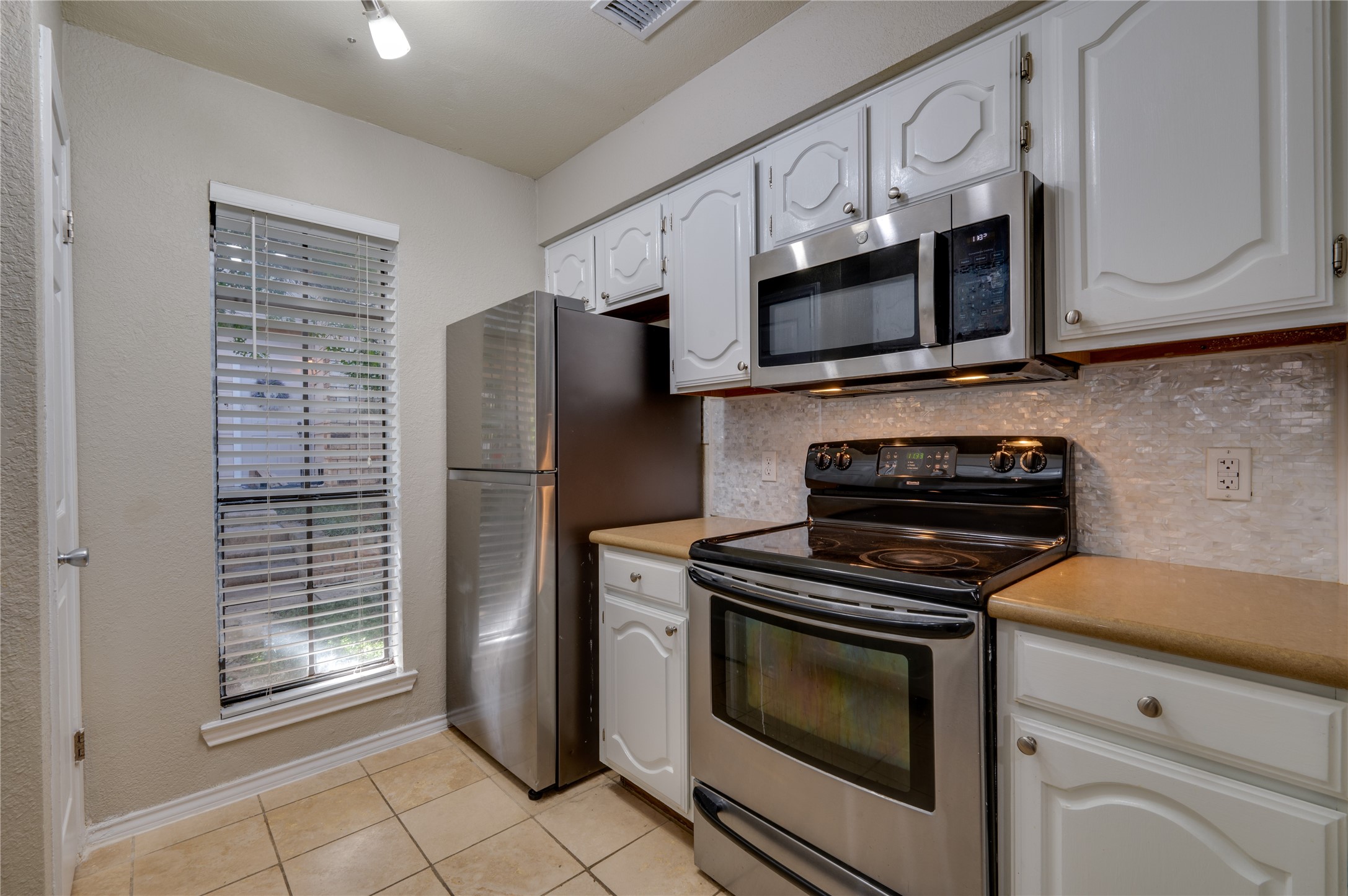 14333 Preston Road 2205