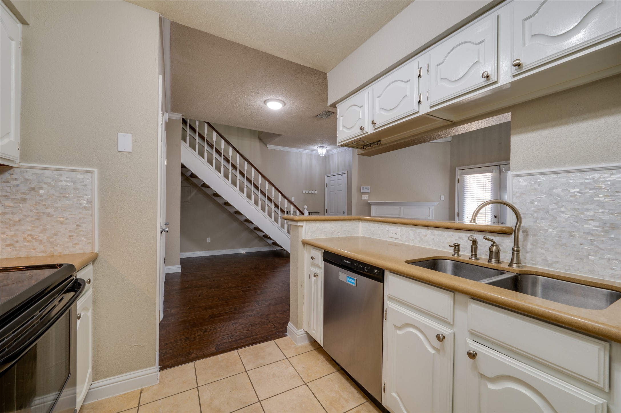 14333 Preston Road 2205