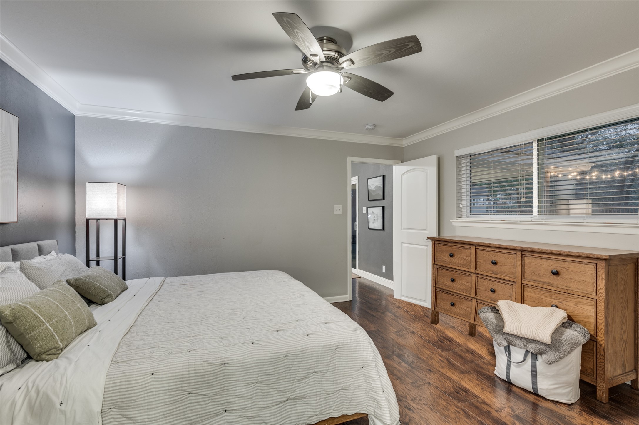 1109 Forest Oaks Lane