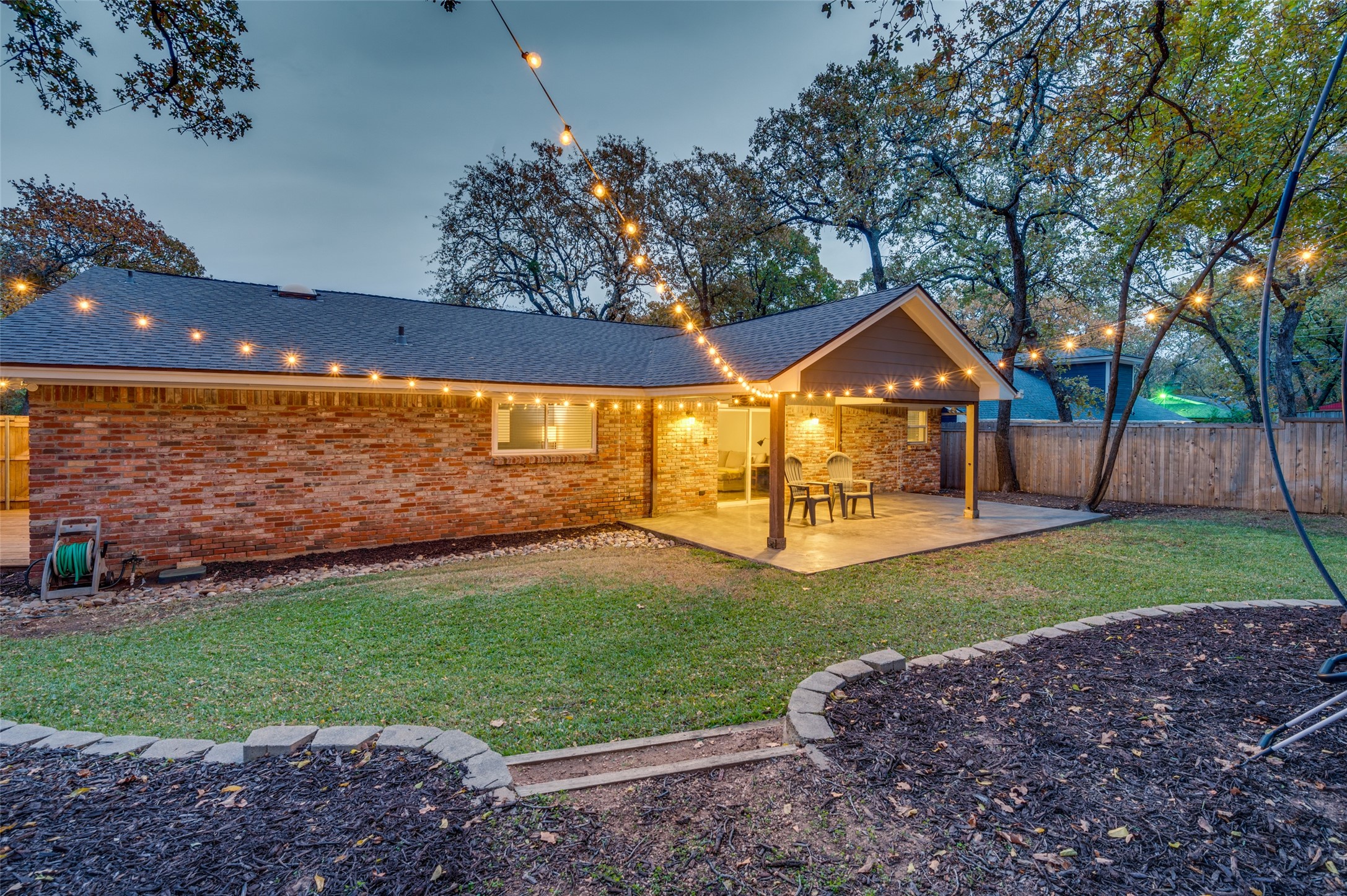 1109 Forest Oaks Lane