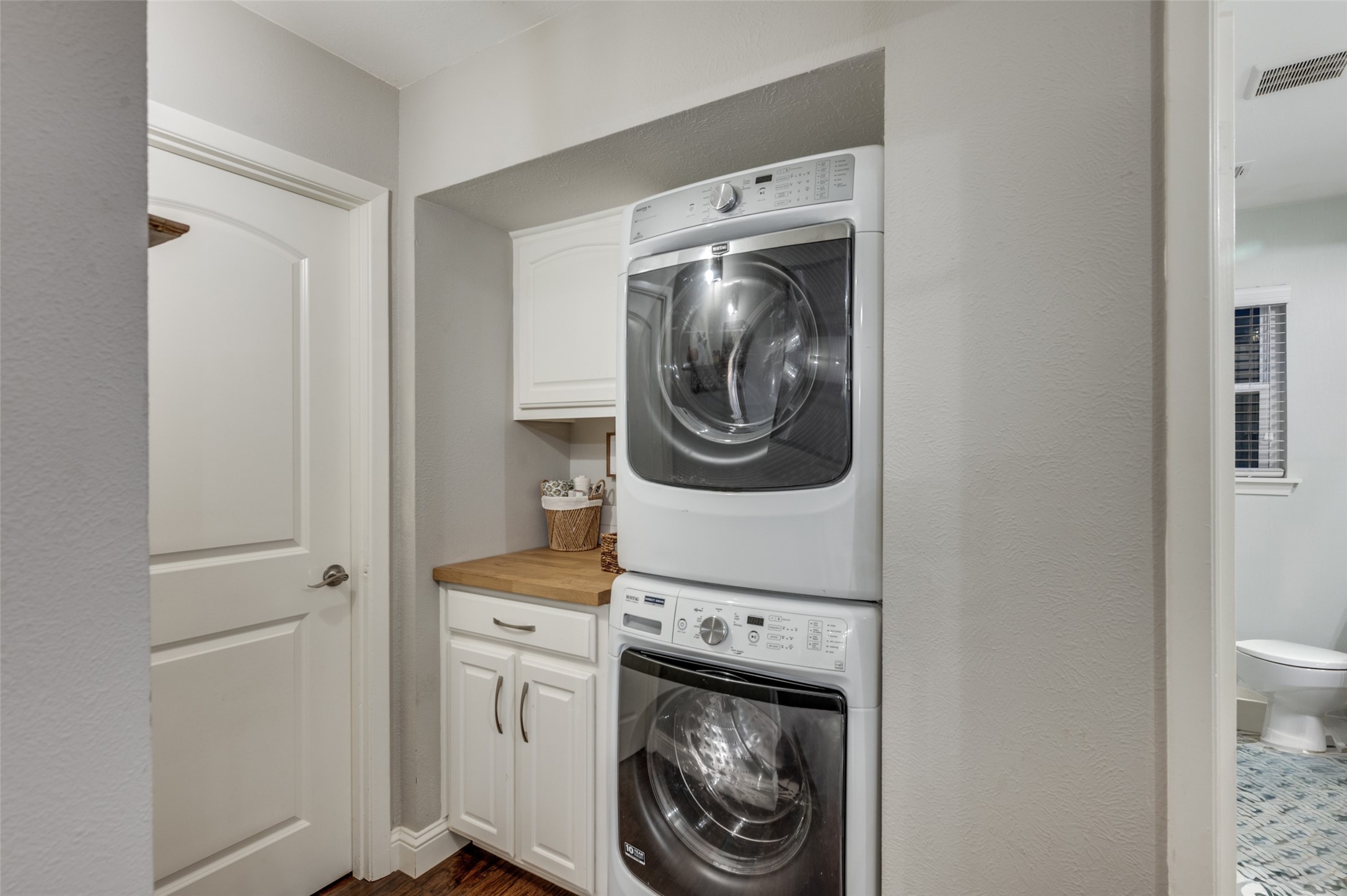 1109 Forest Oaks Lane