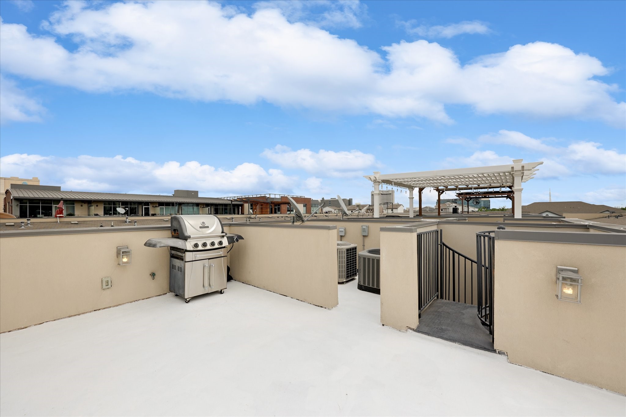 745 Cannen John Lane