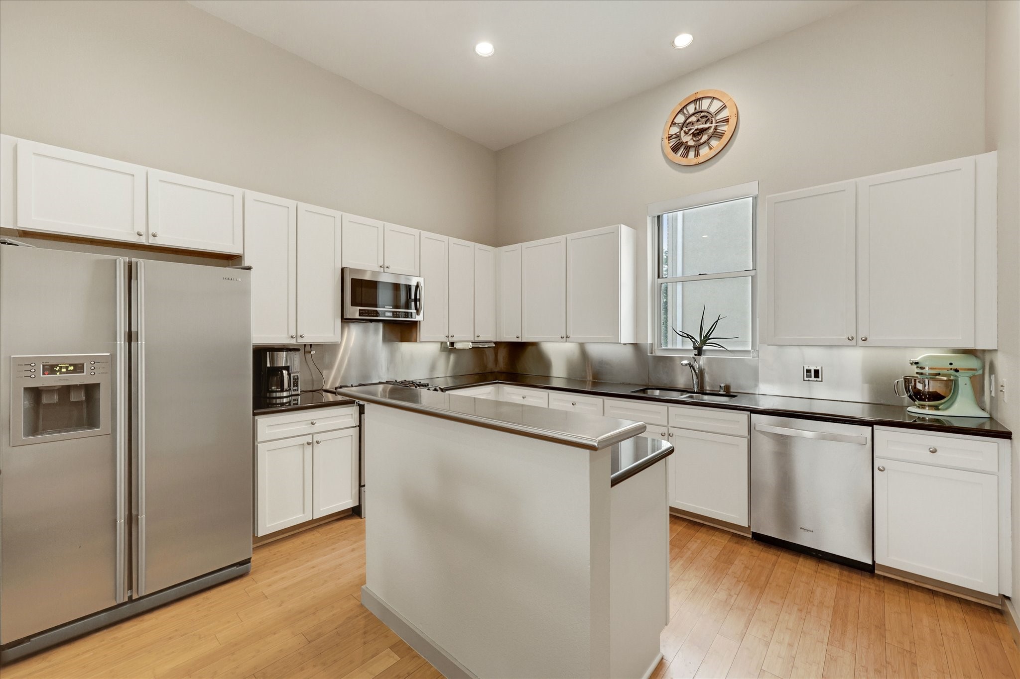 745 Cannen John Lane