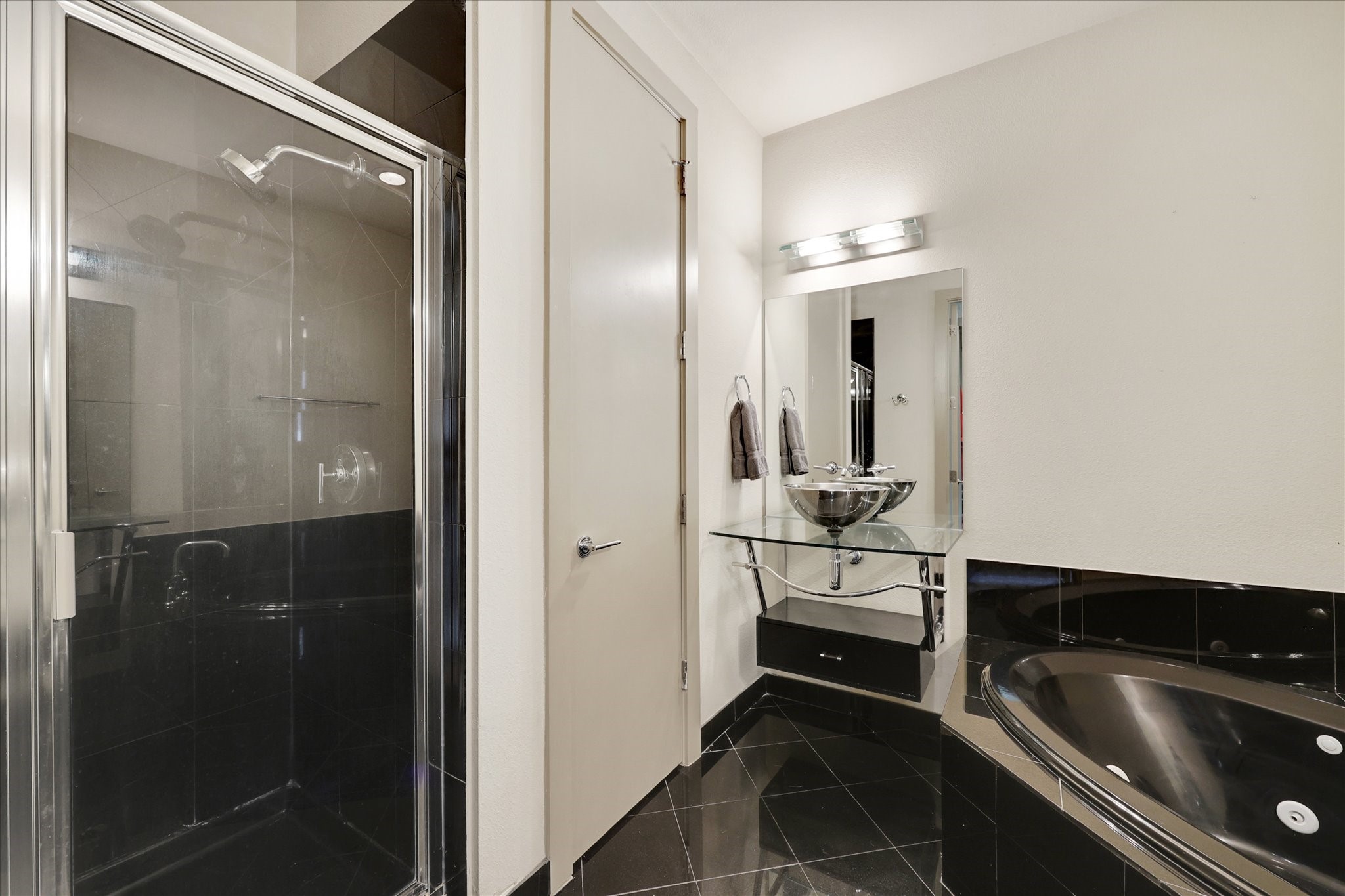 745 Cannen John Lane