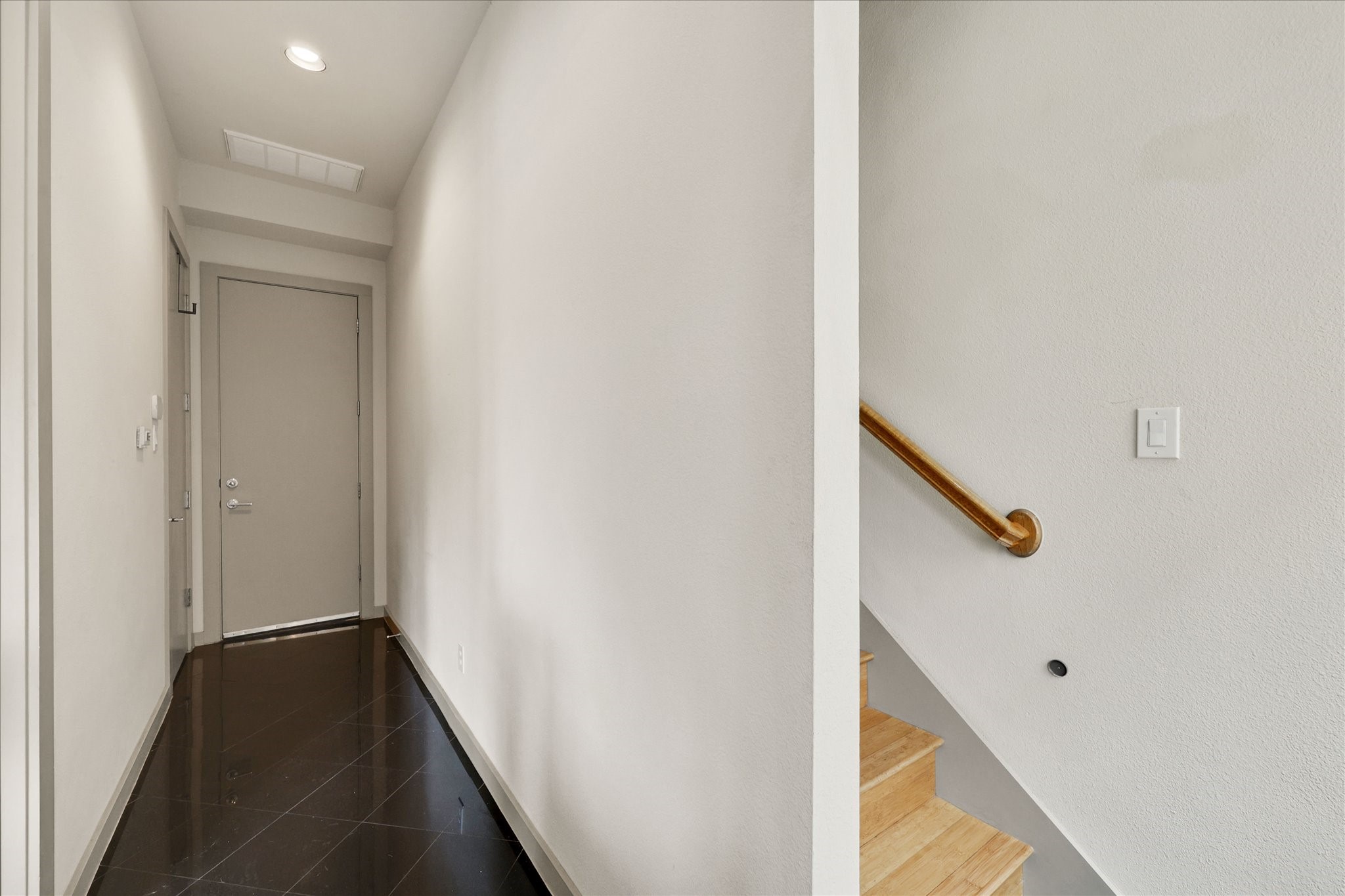 745 Cannen John Lane