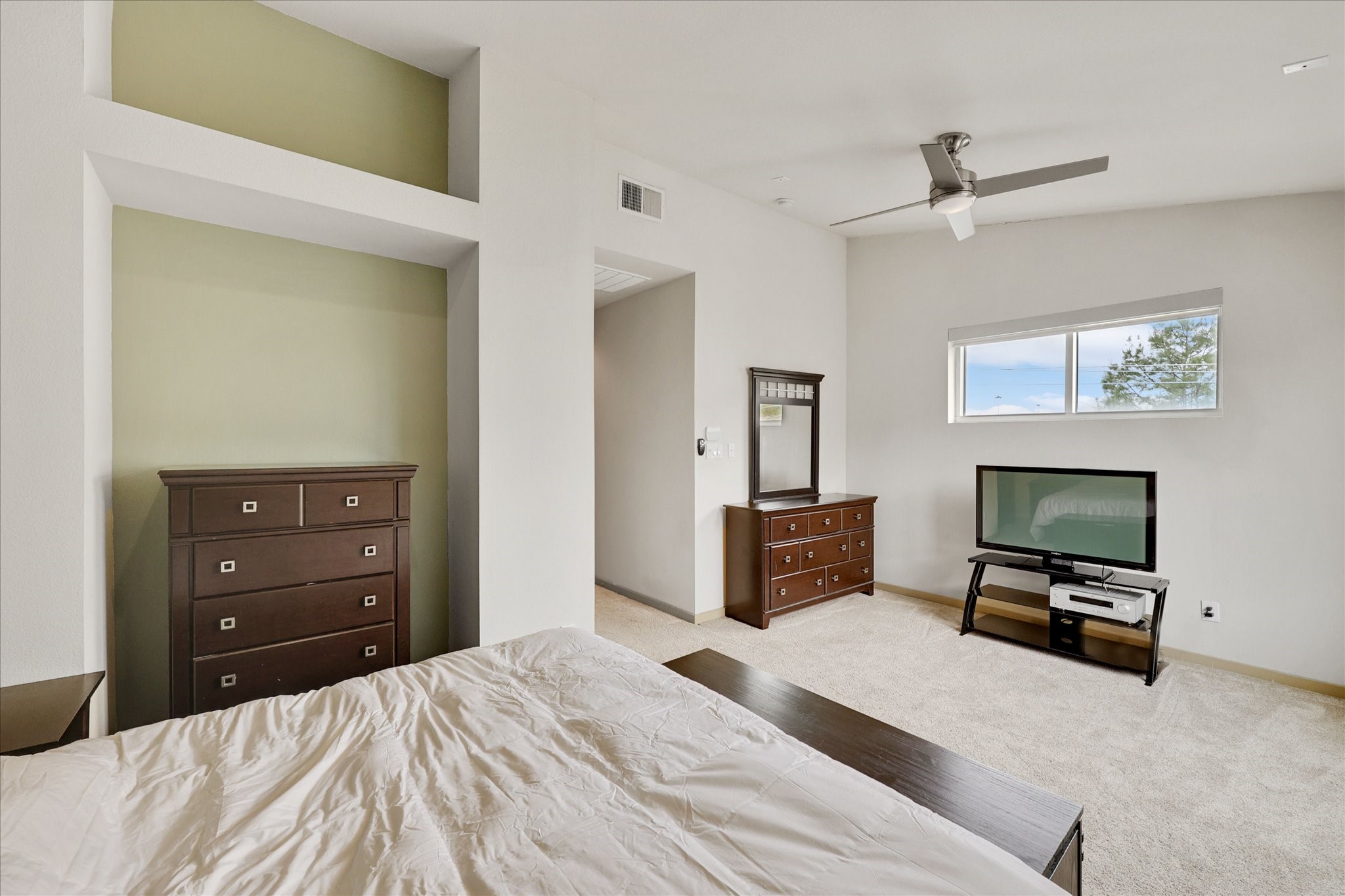 745 Cannen John Lane