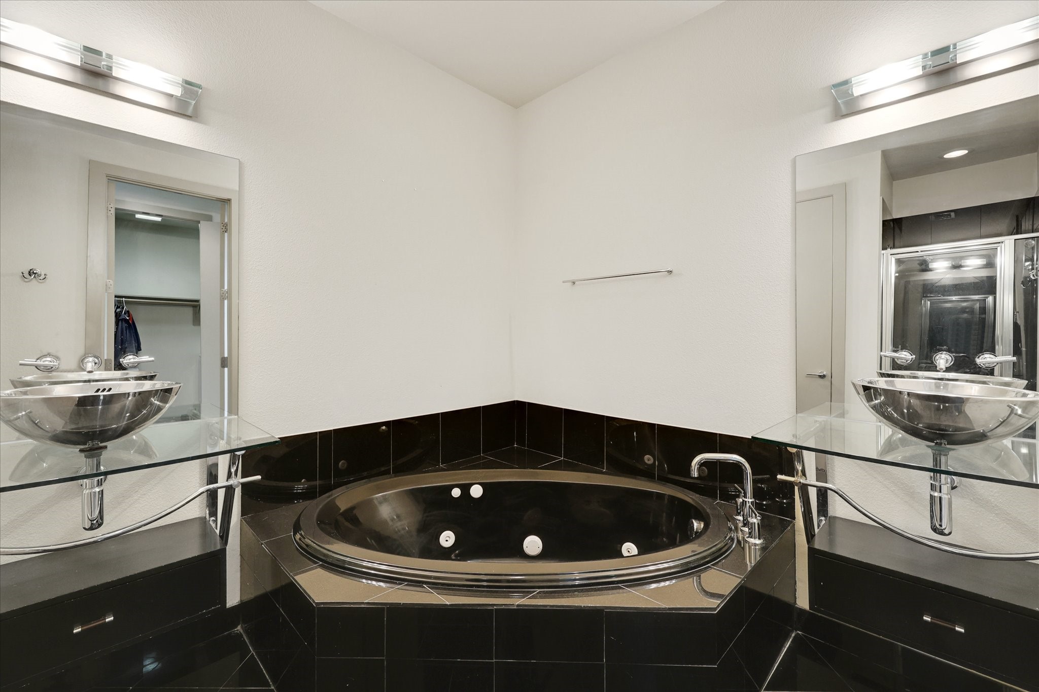 745 Cannen John Lane